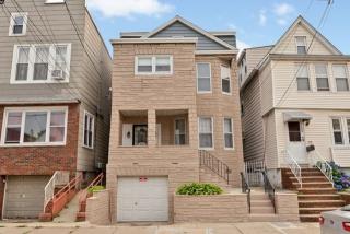 132 50th St, Bayonne, NJ 07002-3104