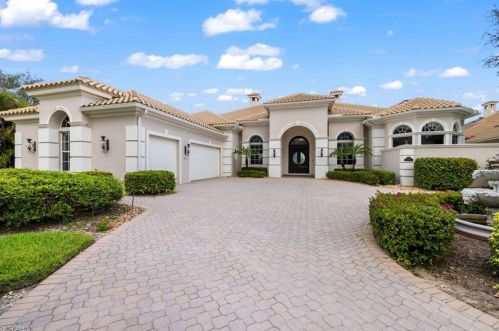 479 Terra Vista Ct, Naples, FL 34119-1820