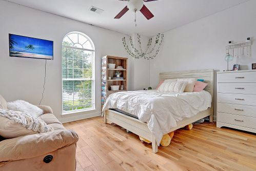 1869 Palmetto Isle Dr, Mount Pleasant SC  29466-8773 exterior