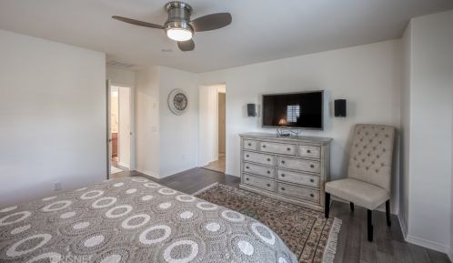 28474 Camino Del Arte Dr, Santa Clarita CA  91354-3094 exterior