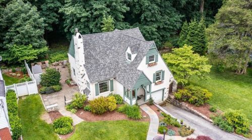 100 Norman Rd, New Rochelle, NY 10804-3110