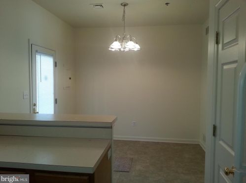 1733 Logan St, Harrisburg, PA 17102-1852