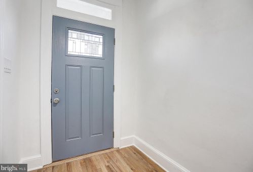 1813 A St, Washington, DC 20003-1706