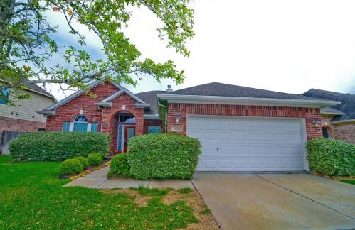 20302 Windsor Trace Ln, Richmond TX  77407-6484 exterior