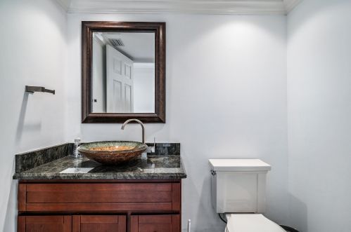 2662 La Lique Cir, West Palm Beach FL  33410-1415 exterior