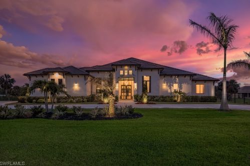 612 Poinsettia Ave, Lehigh Acres, FL 33972-7905
