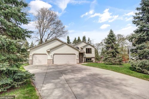 9064 Norway St, Minneapolis, MN 55433-8011