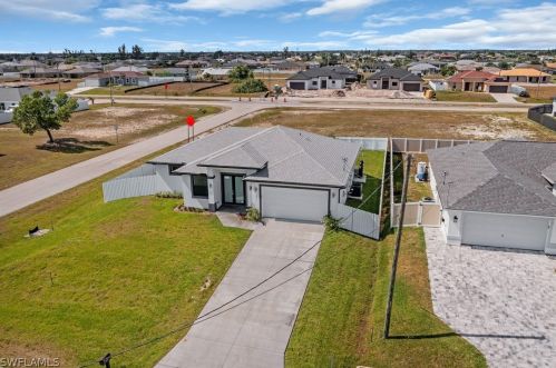 301 15th Ter, Cape Coral FL  33909-1239 exterior