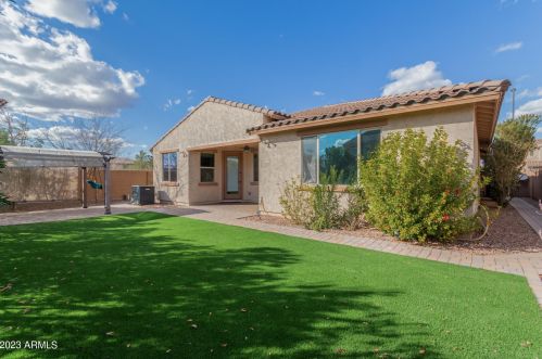 1419 Flamingo Way, Gilbert AZ 85297-5250 exterior