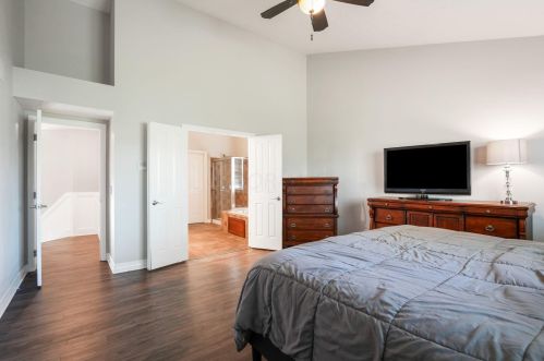 716 Ballater Dr, Delaware OH  43015-7184 exterior