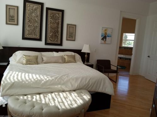 9625 6th St, Naples FL  34108-2204 exterior