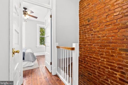 629 18th St, Washington DC  20002-7209 exterior