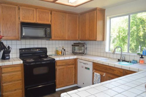 940 Keiko St, Los Banos CA  93635-5212 exterior