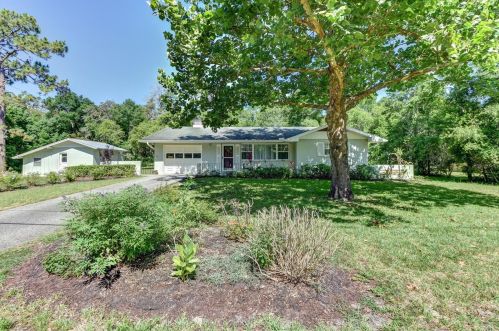 2704 Oak Rd, Deland FL  32720-2024 exterior