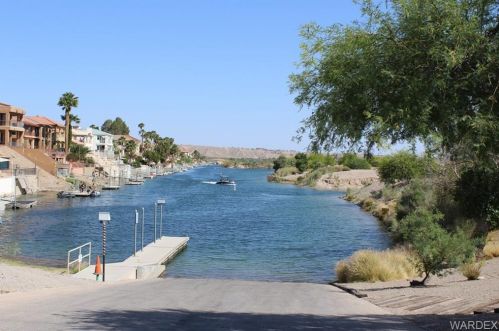 1150 Camino Cv, Bullhead City AZ  86442-4300 exterior