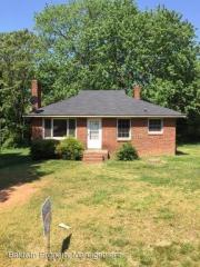 747 Faircloth St, Winston Salem NC  27106-4534 exterior