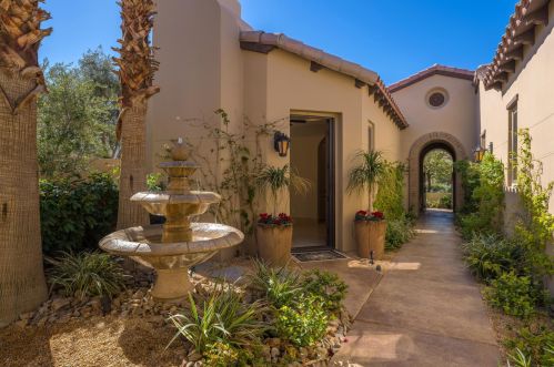 81540 Carboneras, La Quinta CA  92253-8219 exterior