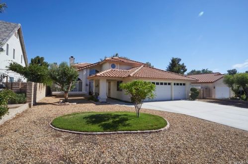 14844 Blue Grass Dr, Helendale, CA 92342-7726