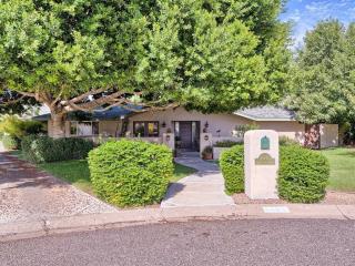 4445 Calle Del Norte, Phoenix, AZ 85018-2806