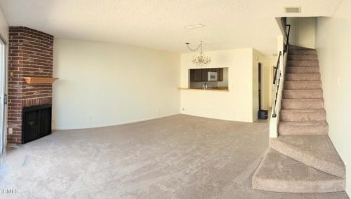 3255 Kelp Ln, Oxnard CA  93035-1665 exterior