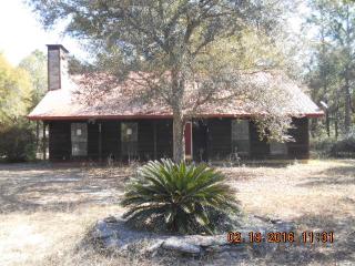 4292 Elvis Presley Dr, Milton, FL 32583-2446