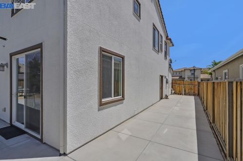 66 Sunchase Ct, Oakley CA  94561-4425 exterior