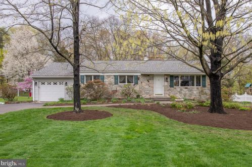 712 Barrington Rd, Collegeville, PA 19426-3409