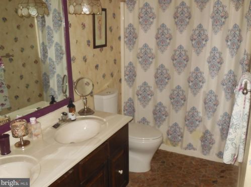 501 Alison Ave, Navy Sup Dpt PA 17055-6656 exterior