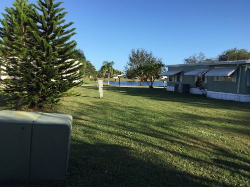 6 Quintana Roo Ct, Fort Pierce, FL 34952-2337