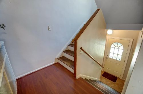 53 Burley Cir, Cincinnati, OH 45218-1315