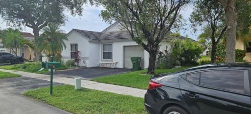 2012 184th Way, Hollywood, FL 33029-3817