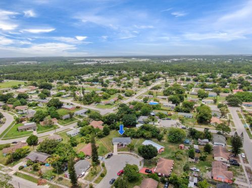 107 Tropic Ct, Fort Pierce FL  34946-1257 exterior