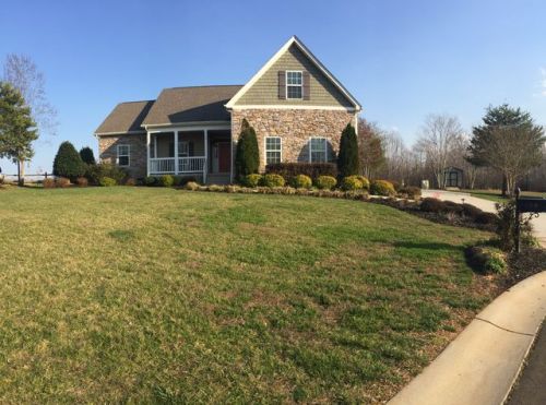 149 Logan Ridge Dr, Statesville, NC 28677-8450