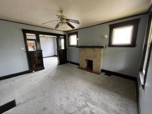 925 Elberon Ave, Cincinnati, OH 45205-1928