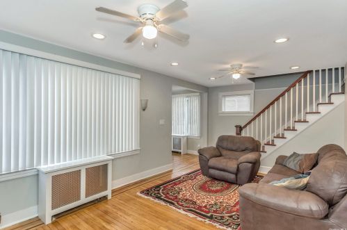 86-15 262nd St, Floral Park NY  11004-1344 exterior