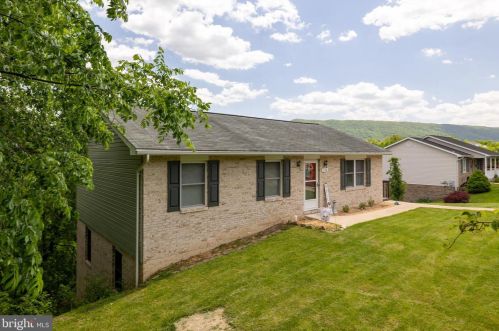 506 Dickerson Ln, Strasburg, VA 22657-2550