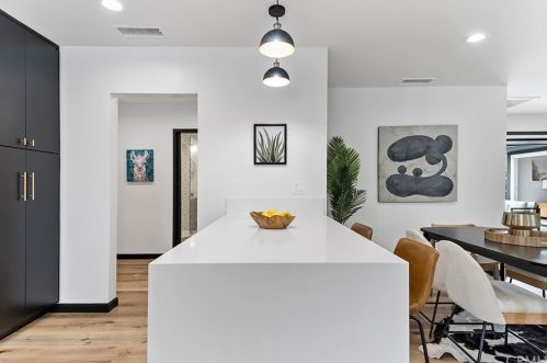 5230 El Cedral St, Long Beach CA  90815-3904 exterior