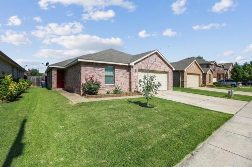 812 Green Heath Ave, Fort Worth, TX 76120-1370