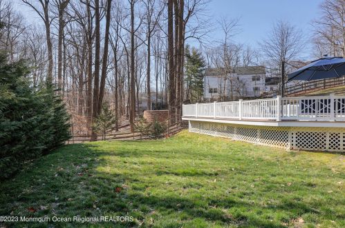 162 Borden Rd, Middletown NJ  07748-3050 exterior