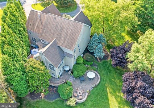 124 Forest Dr, Kennett Sq, PA 19348-2599