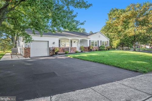 3102 Jennifer Dr, Norristown, PA 19401-1577