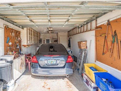 2021 18 Dr, Boynton Beach FL  33426-6418 exterior