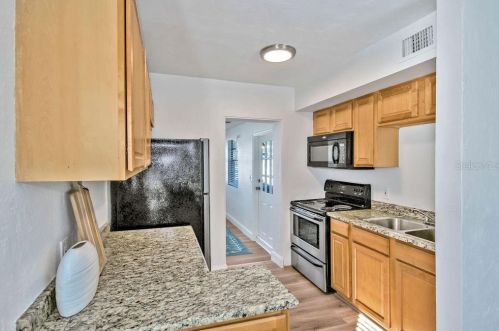 4480 16th St, Saint Petersburg FL  33703-4428 exterior