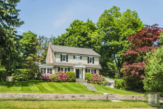 54 Woodmere Rd, Stamford, CT 06905-4835