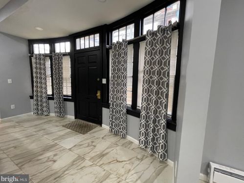 805 Main St, Norristown PA  19401-4103 exterior