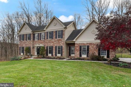 103 Victoria Ct, Downingtown, PA 19335-4458