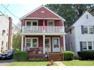 6923 Bramble Ave, Cincinnati, OH 45227-3207