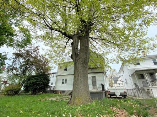 274 Summit Ave, Mount Vernon, NY 10552-3310