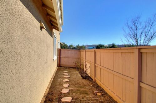 3228 Prospect Park Dr, Rancho Cordova CA 95670-6244 exterior