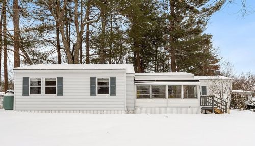 20 Lee Ann St, Nashua NH  03062-3572 exterior